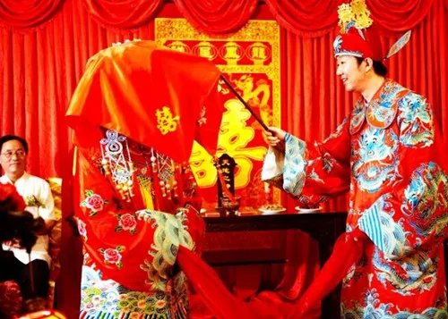 怀孕了可以去参加婚礼吗 孕妇见了新娘子怎么破