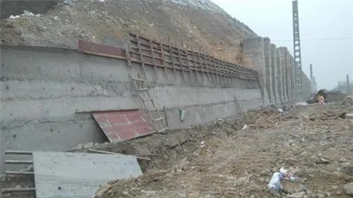 片石混凝土挡土墙施工规范有哪些