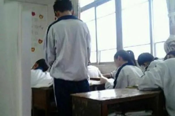 四川苍溪小学生死前遭体罚，是因为体罚而死亡的吗？