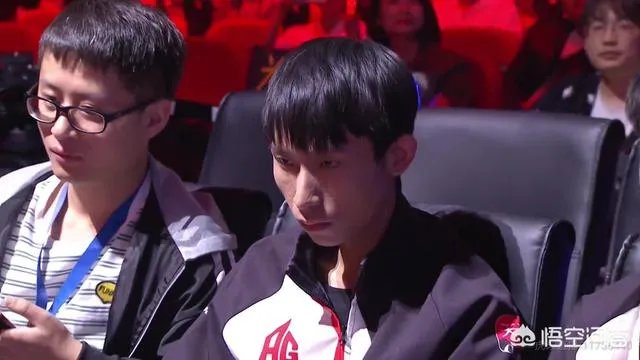 如何看待AG超玩会的战绩不佳，粉丝让月痕背锅，而不是俱乐部？