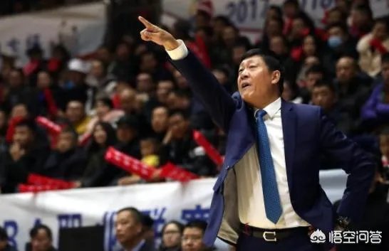 上海男篮主帅李秋平下课了，对此你怎么看？