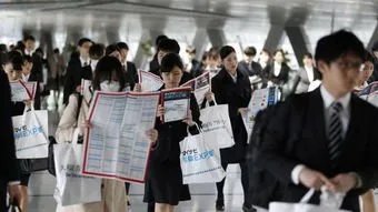 世界人口将在46年达到峰值，人口停止增长将有什么影响？