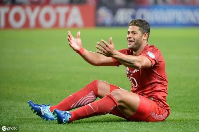 恒大2-0击败上海上港积分反超国安,上海上港此场怎么会错失这个机会?大家怎么看？