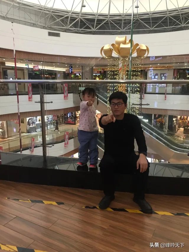 刚结束的东亚杯国足1：2落后日本队，你有什么看法？