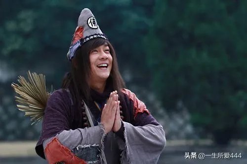 活佛济公第三部片尾曲是什么？