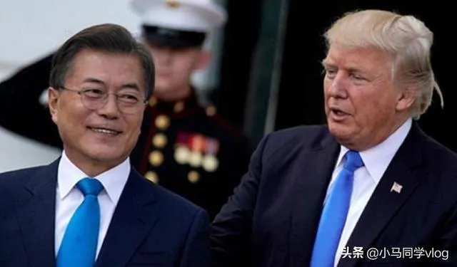 特朗普最后的退让，韩国保护费降到13亿美元，文在寅坚决说不刚到底，对此你怎么看？