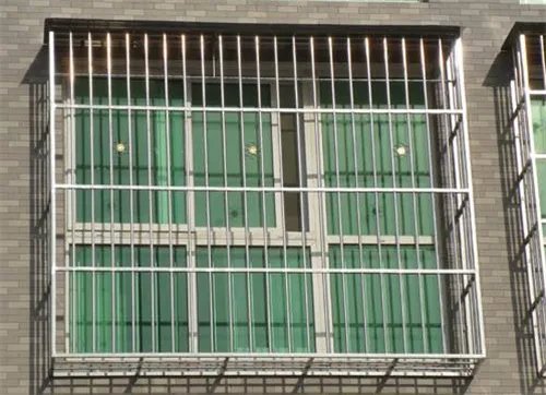 一个阳台防盗窗多少钱 阳台防盗窗都有哪些