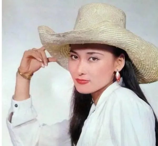 麦文燕的老公近况及照片