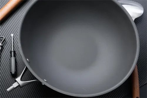 严重烧焦的锅怎么清洗