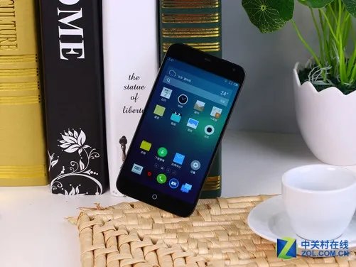 拒绝平庸无特色 谁的UI设计更能吸引你?