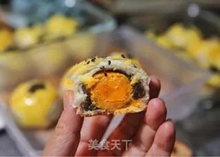 蛋黄酥