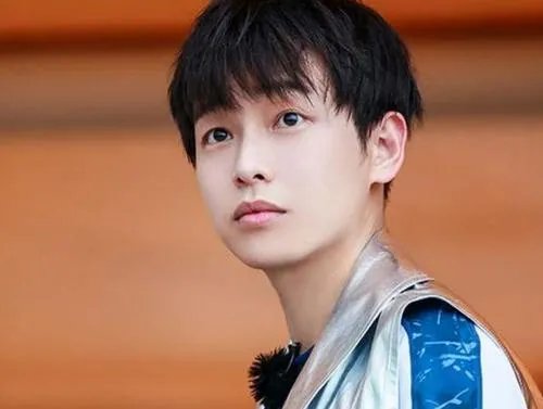 张一山饰演的鹿鼎记又扑街了，内地有哪些演员适合韦小宝？