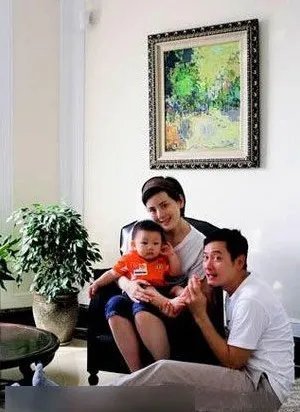 琼瑶心中儒雅乾隆 曝光邱心志大气豪宅