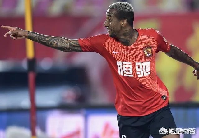 恒大2-0击败上海上港积分反超国安,上海上港此场怎么会错失这个机会?大家怎么看？