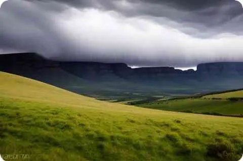 MI185空难与XuChueFern有什么关系