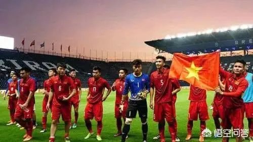 韩球迷嘲讽国足:一直被我们按着摩擦,连越南都不如!对此你怎么看?