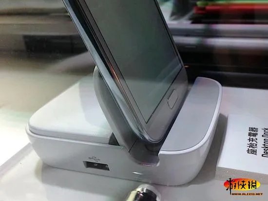 三星Galaxy Note 2港版售价公布！真机图赏