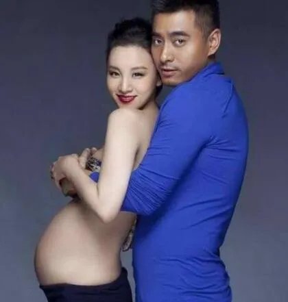 孟茜怀孕写真照片依旧是女神 其再次被袭胸视频遭人肉