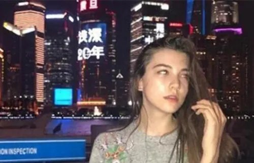 女模特走秀时死亡经历了什么   模特璀璨人生竟然穷困潦倒