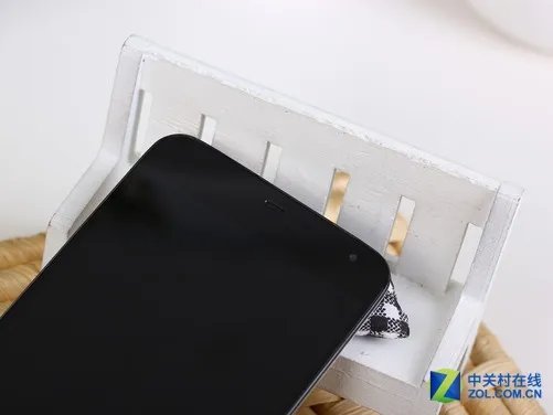 拒绝平庸无特色 谁的UI设计更能吸引你?