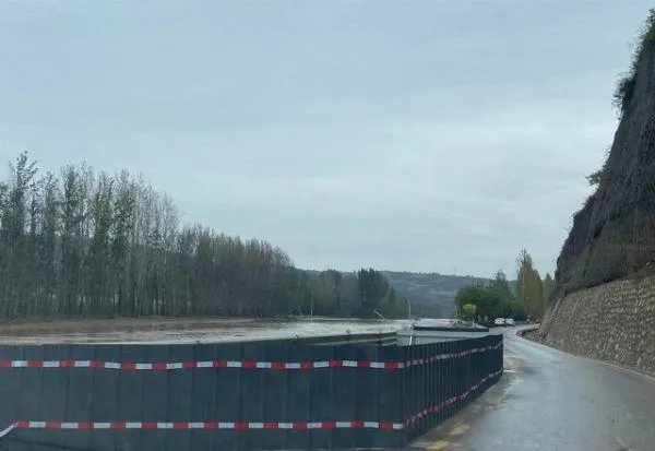 山西孝义市一村民养的猪被大水淹没，此次大暴雨为何受灾这么严重？