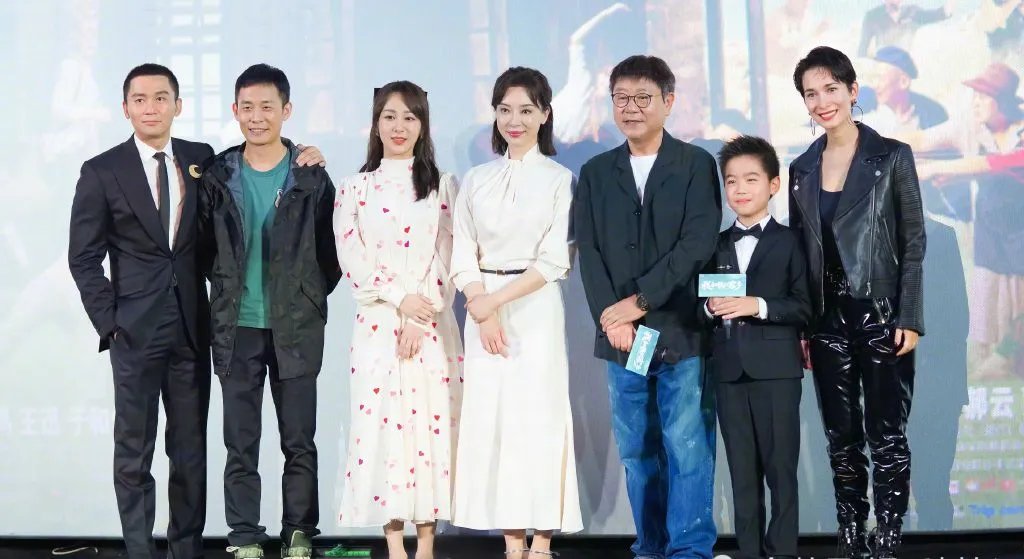 邓超调侃从小看杨紫老师的戏长大，杨紫和邓超的关系如何？