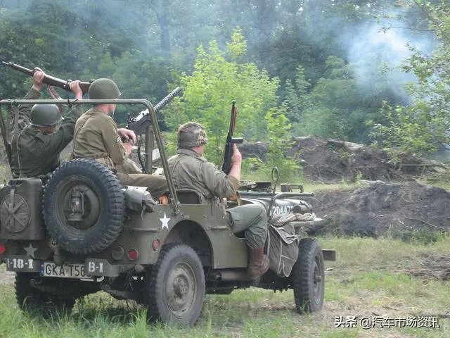 JEEP越野车与二战军用吉普威利斯有什么关系？两个车型的区别是什么？