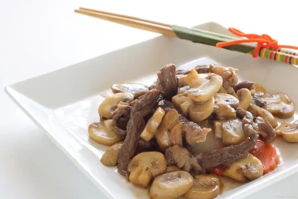 中老年人多吃哪些家常菜，可以补充充足的蛋白质营养呢？