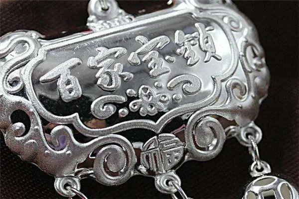 银饰店十大品牌排行榜：周大福上榜，蒂芬尼第一