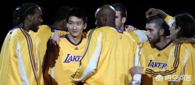 在今日奇才队的常规赛里面，八村塁拿到23分5篮板，总得分超周琦，孙悦，你怎么看？