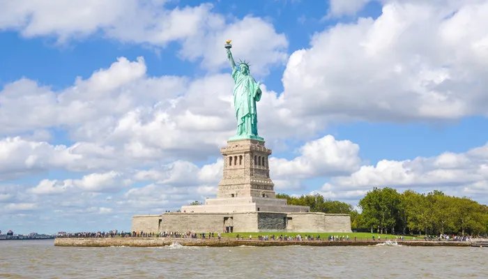 罗斯福就任美国总统的时间是