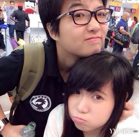 奇葩说邱晨男朋友微博承认自己是同性恋并大方晒另一半