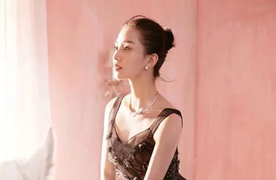 刘诗诗倪妮蹭额头 两人所演《流金岁月》什么时候播