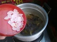 麻辣卤鸡爪的做法