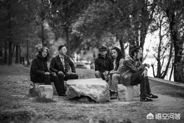 除了《乐队的夏天》里面乐队，你心中的中国top5乐队都有哪些？