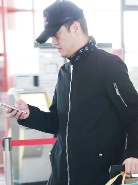 李亚鹏新女友身价