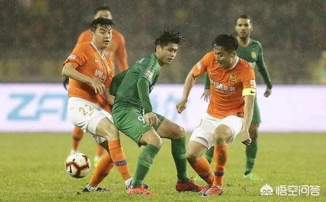 怎样看待张玉宁的中超首球？他的未来会比武磊好吗？