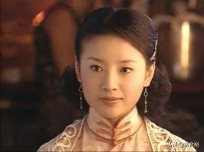 为什么说董洁是高开低走的谋女郎，她被造谣再婚产女为什么还挨骂？