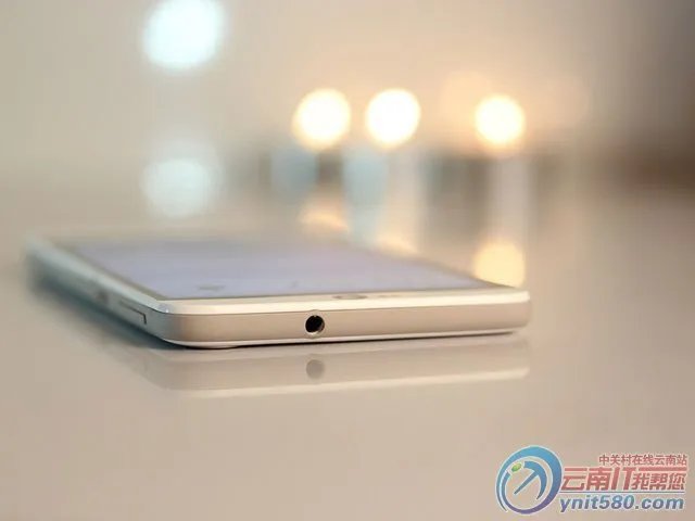 超值时尚 HTC Desire 826w丫丫仅1760元