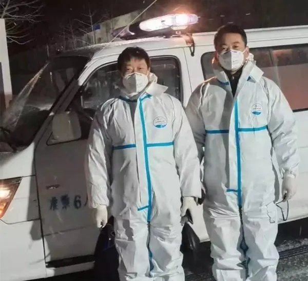 火神山医患再相聚热情拥抱，疫情期间有哪些感人故事？