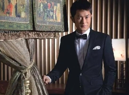 卓伟爆料古天乐捐学校内幕，网友此次会站谁？