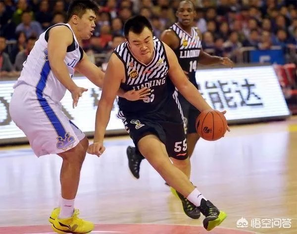 韩德君每场比赛都给观众鞠躬，夺冠后帮母亲下田种菜，你怎么看？