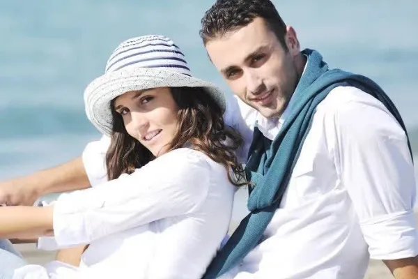 女生有哪些“主动撩”的套路男生根本接不住?