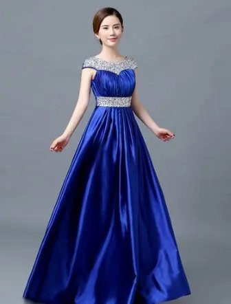 关晓彤气质杠杠滴,高个子女孩怎样才能穿出高贵的感觉?