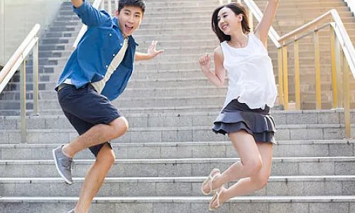 女生说友达以上恋人未满是什么意思？