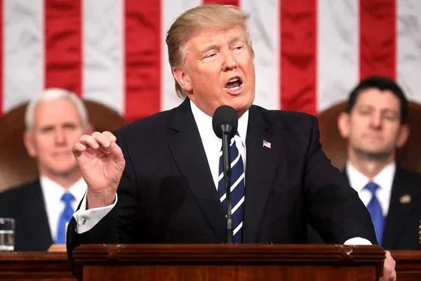 是什么原因导致美国多所大学出现严重疫情情况？