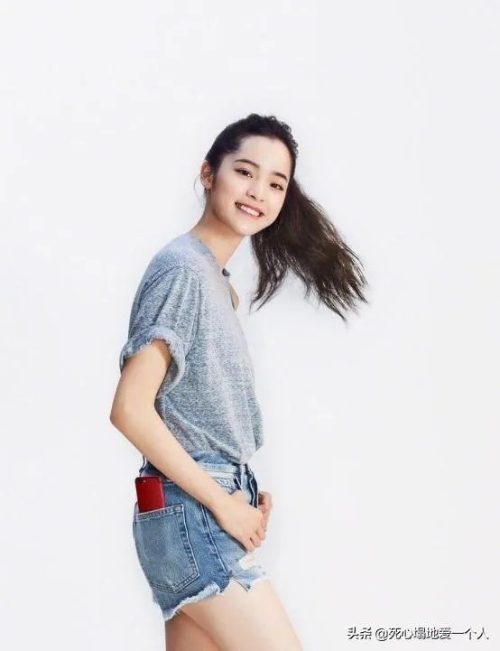 如何评价欧阳娜娜唱《惊雷》？