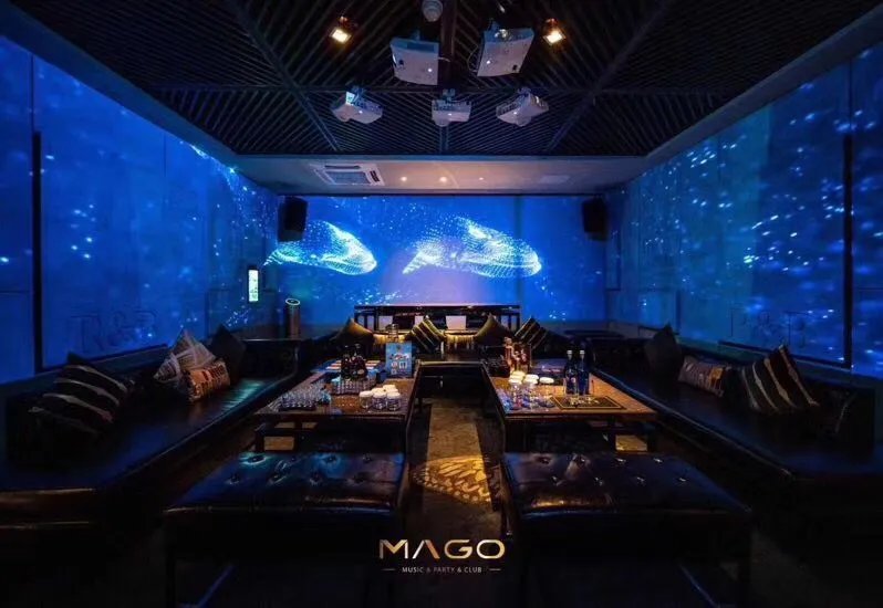 奇葩说谈谈投影仪制作4D沉浸式立体KTV全景360度可更换背景视频