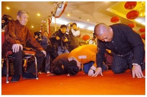 郭德纲当年为什么没有拜张文顺先生为师？