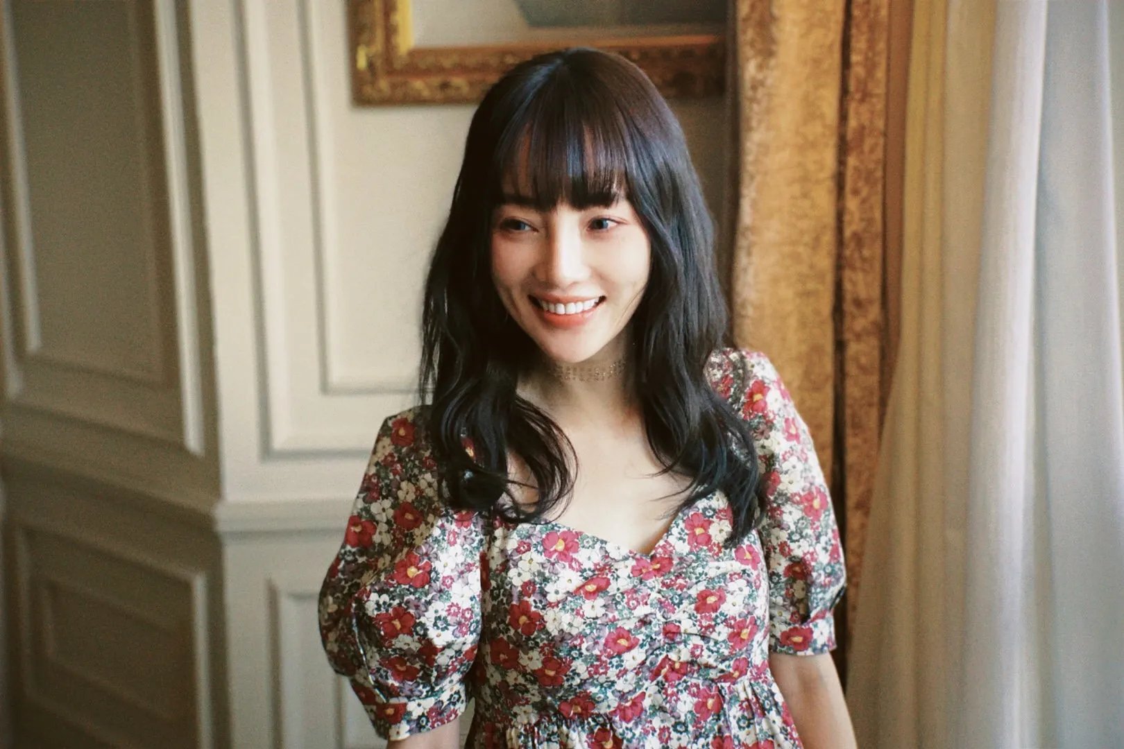 对于金鹰女神宣传片没有李小璐一事，你怎么看？